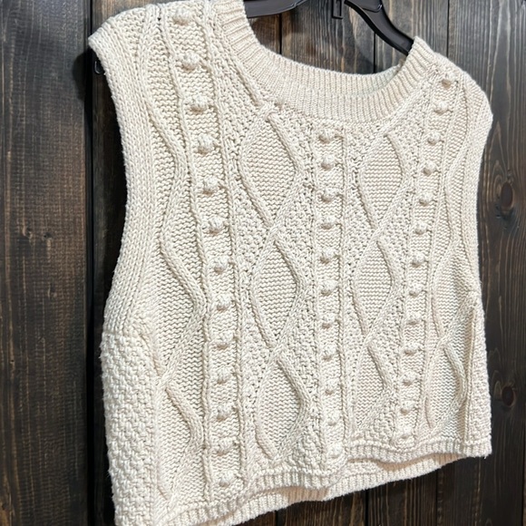 Zara Cropped Sweater Vest S Cream Ivory Cable Knit Popcorn Chunky Fall Preppy - Picture 2 of 7